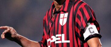 Paolo Maldini 1998-00 home shirt