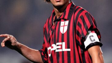 Paolo Maldini 1998-00 home shirt